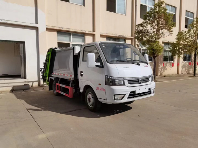 Camion à ordures pour services municipaux conforme à la norme nationale VI présenté : un partenariat pour un environnement plus sain